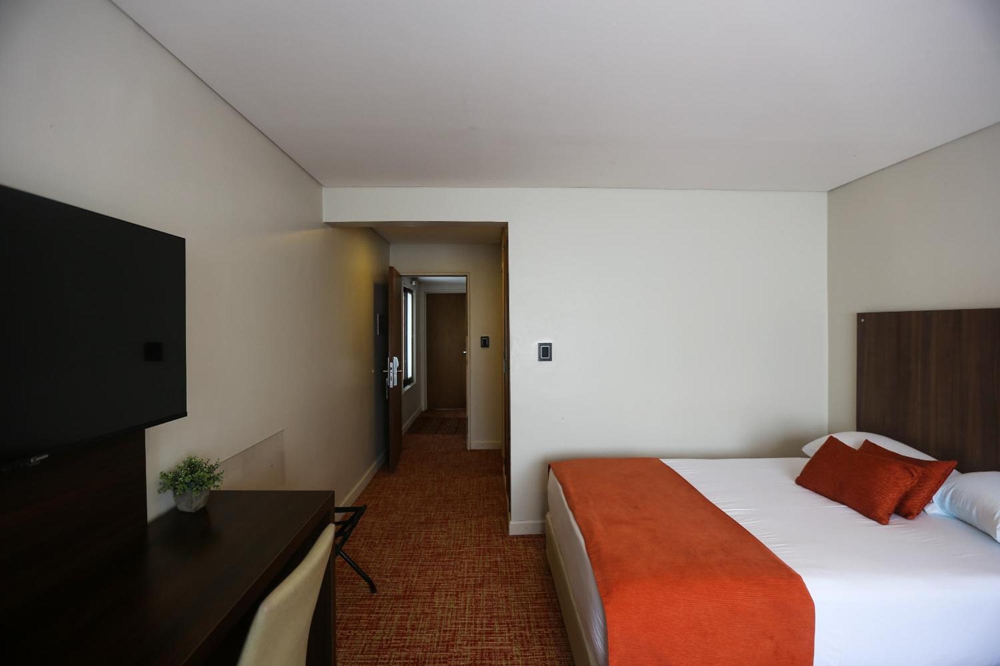 Hotel Bahia Redonda El Calafate Eksteriør bilde