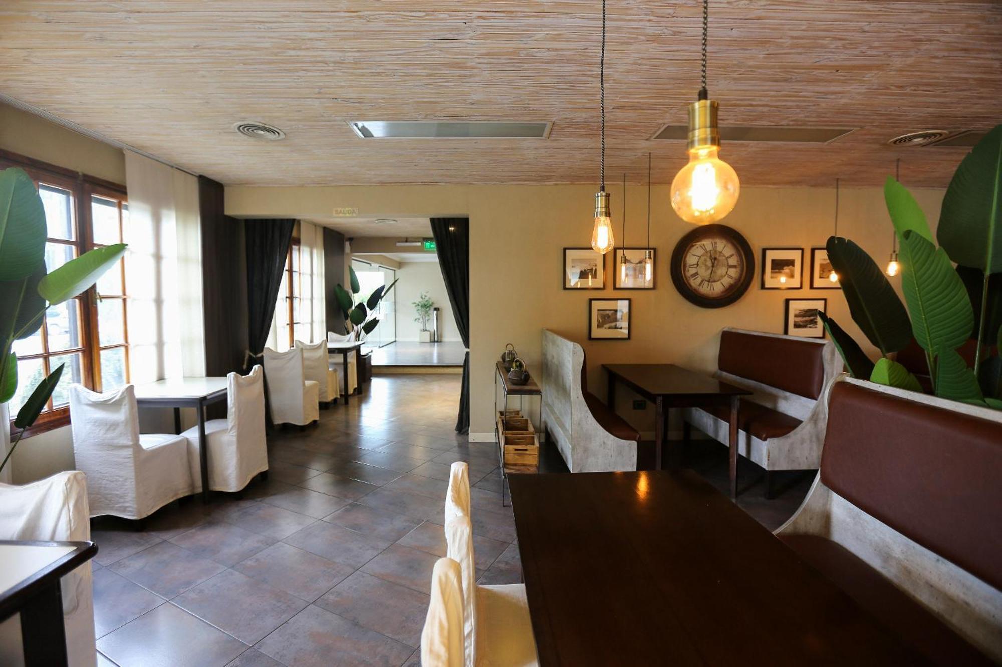 Hotel Bahia Redonda El Calafate Eksteriør bilde